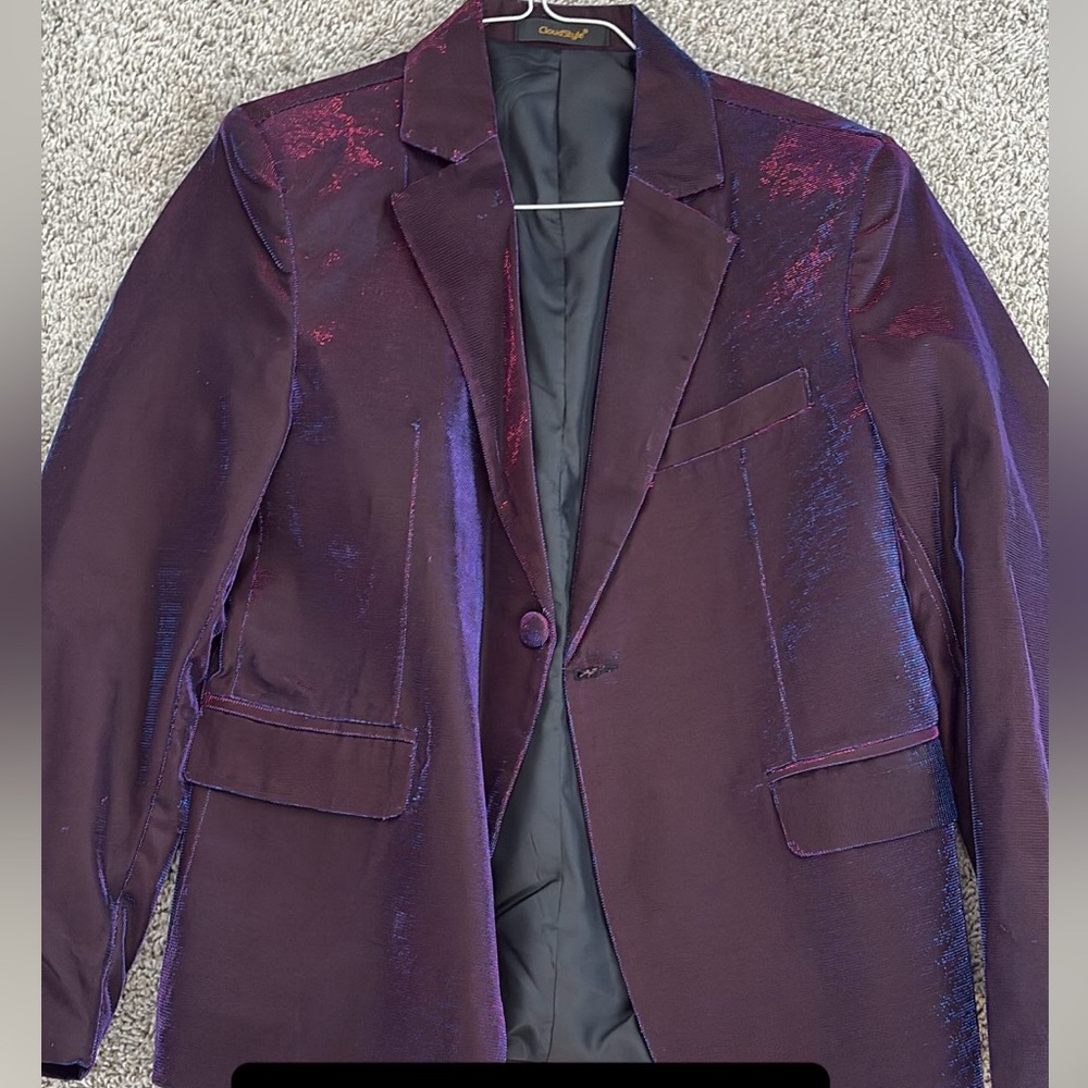 Iridescent blazer. Blue/red/purple shift. Amazing head turner